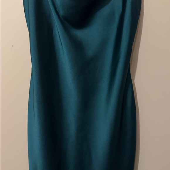 NWOT- Petal & Pup Cyprus Satin Slipdress, Emerald Green, size 14 - Picture 7 of 12